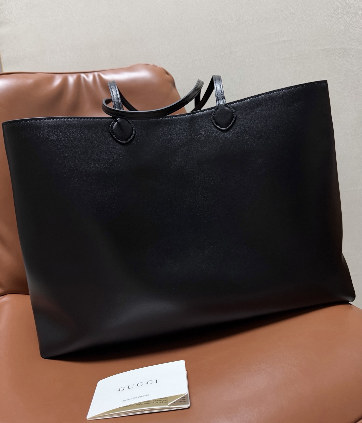 Gucci Black leather 42cm tote everyday