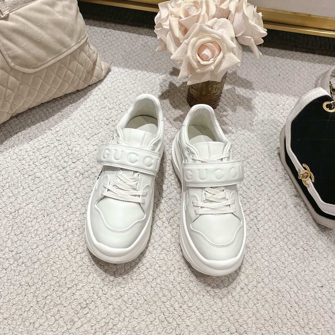 NO:227490,Gucci classic white shoes, dad shoes, long legs Oppa. Color pattern O-wire, cowhide, cowhide, IP absorbing mold foam sole, light and soft. With height-enhancing function. 35-40 Full set of packaging., casual shoes/sports shoes, gucci, sneakers, cowhide19860909Gucci经典小白鞋,老爹鞋, 大长腿欧巴.颜色图案O野.牛皮面,牛皮里,IP吸模发泡底,又轻又软.带增高功能. 35-40 全套包装.,休闲鞋/运动鞋,gucci,sneakers,cowhide,Women's Shoes
