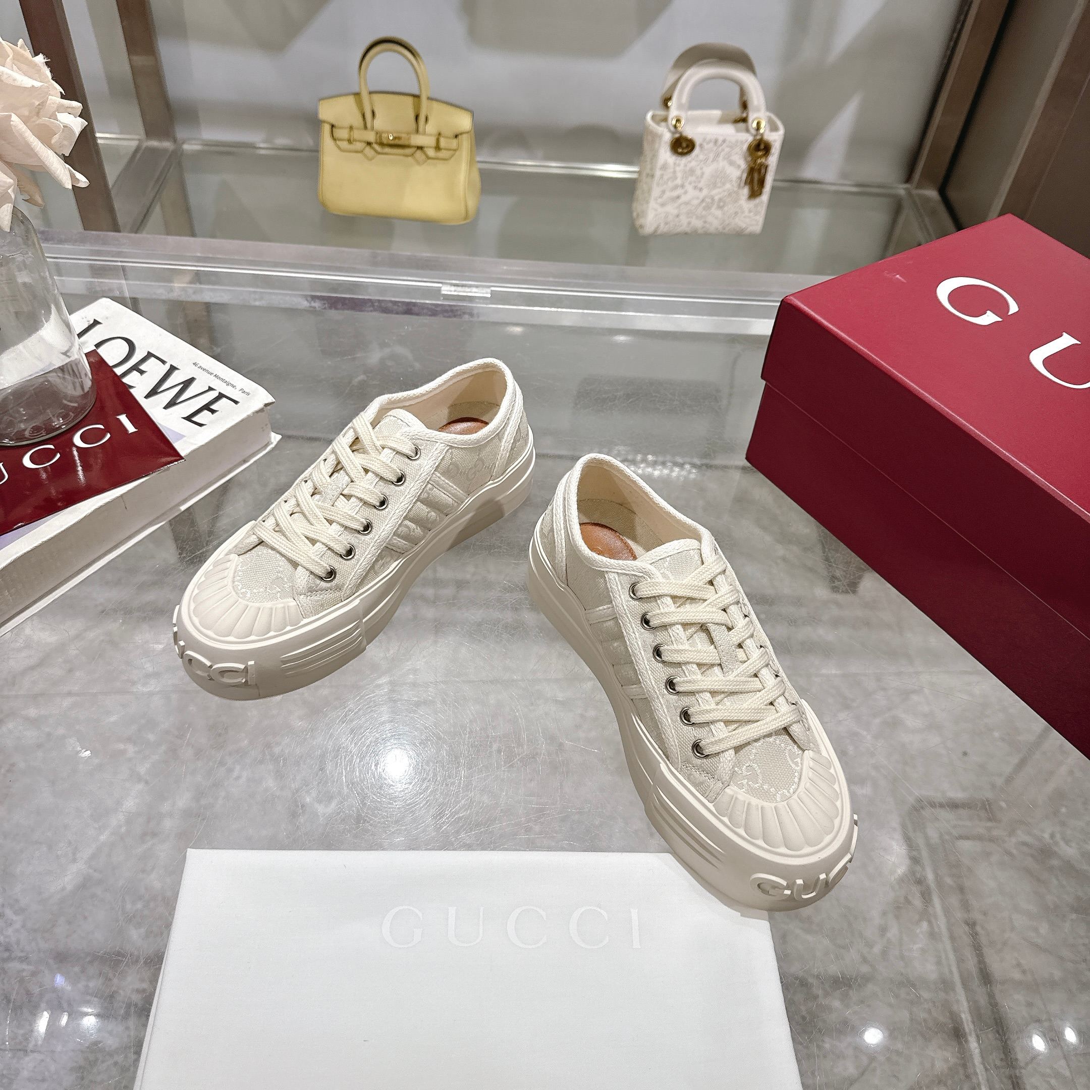 Gucci Women's White Canvas Sneakers Lace-up Comfort Fashion Shoes 4 a1743409445036 5388