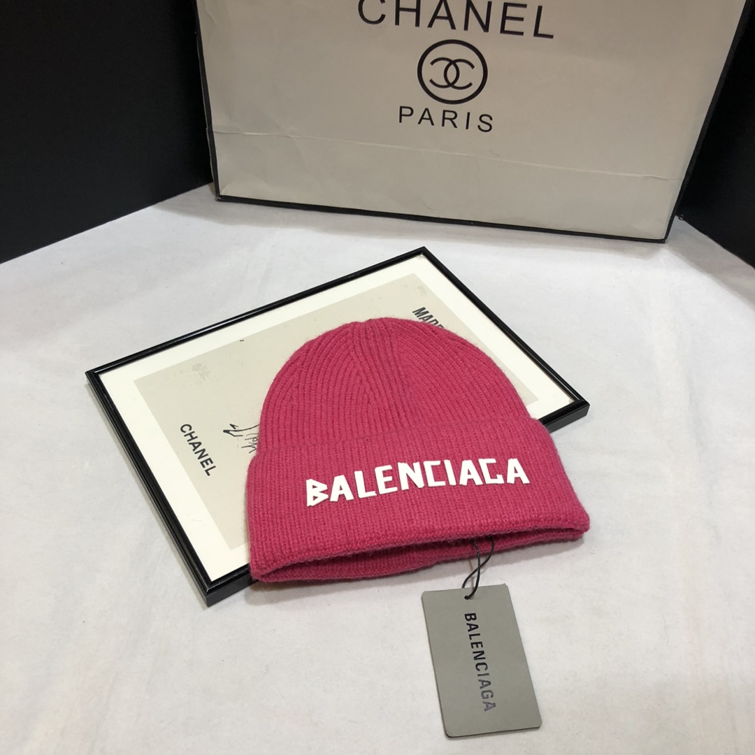 NO:215209,Special offer with dust bag [Balenciaga] new style small fragrance style knitted wool hat in autumn and winter, big brand simple ~ essential hats for autumn and winter wear fisherman hat baseball hat knit hat, hat, balenciaga, espadrilles, hats19860909特价配防尘袋【巴黎世家】秋冬新款小香风针织毛线帽,大牌简约～秋冬穿搭必备帽子渔夫帽棒球帽针织帽,帽子,balenciaga,espadrilles,hats,hat