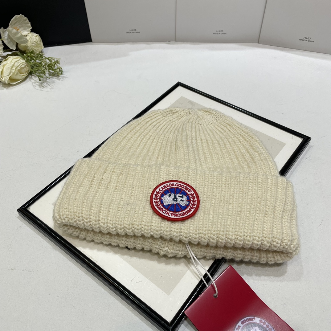 NO:215202,Special offer with dust bag [Canadian Goose] New knitted wool hat in autumn and winter, big brand simple~ essential hats for autumn and winter wear fisherman hat baseball hat knit hat, hat, espadrilles, hats19860909特价配防尘袋【加拿大鹅】秋冬新款针织毛线帽,大牌简约～秋冬穿搭必备帽子渔夫帽棒球帽针织帽,帽子,espadrilles,hats,hat