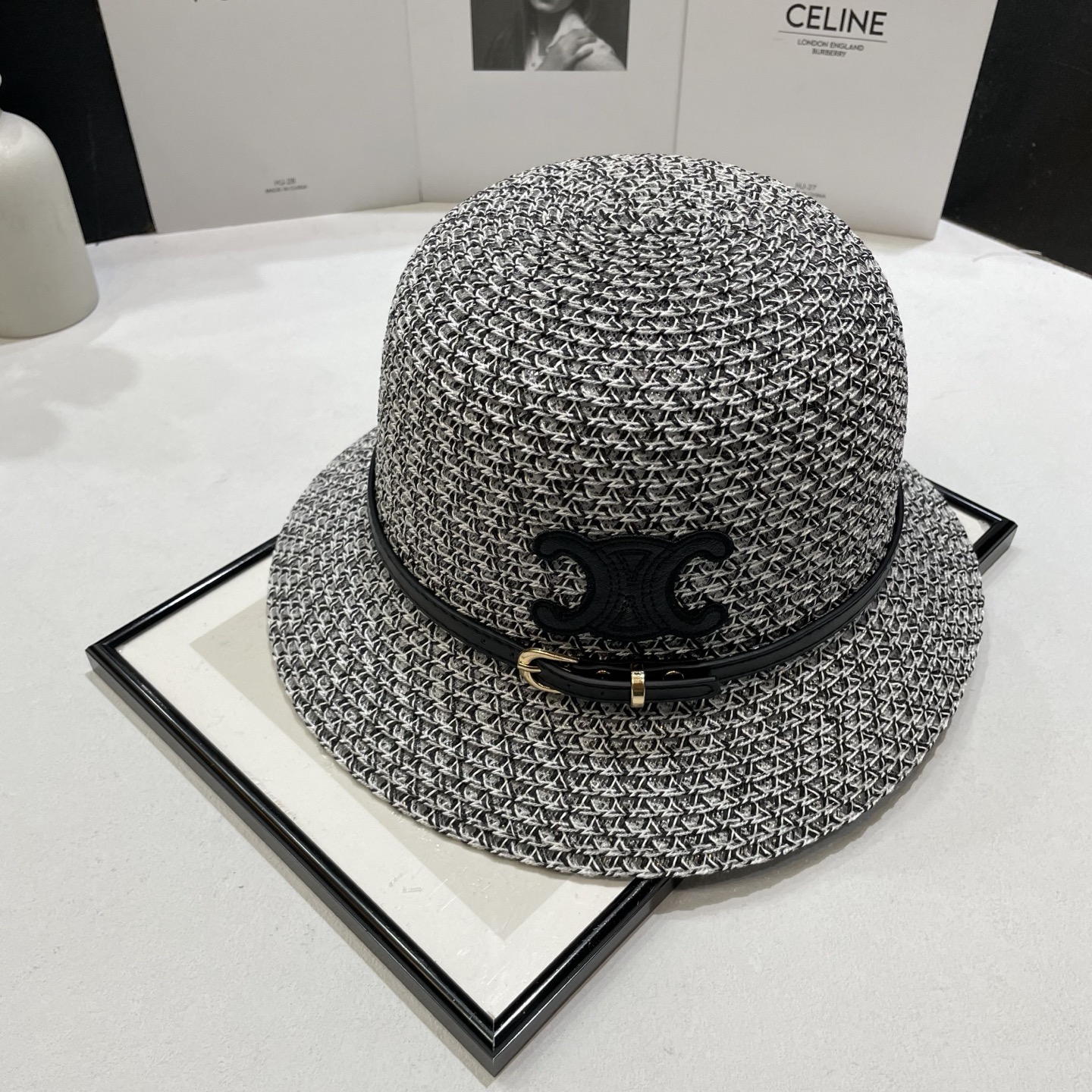 💛配防尘袋【CELINE赛琳】2025新款草编皮带沙滩帽草帽，度假休闲必备，优雅大方的一款
