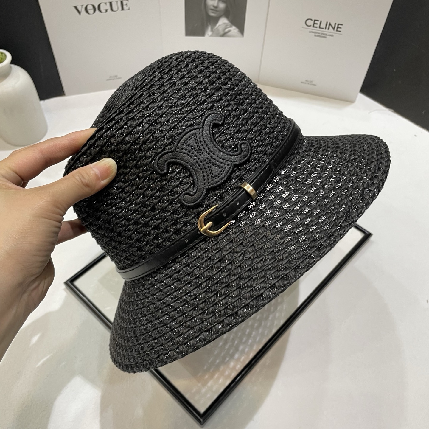 💛配防尘袋【CELINE赛琳】2025新款草编皮带沙滩帽草帽，度假休闲必备，优雅大方的一款