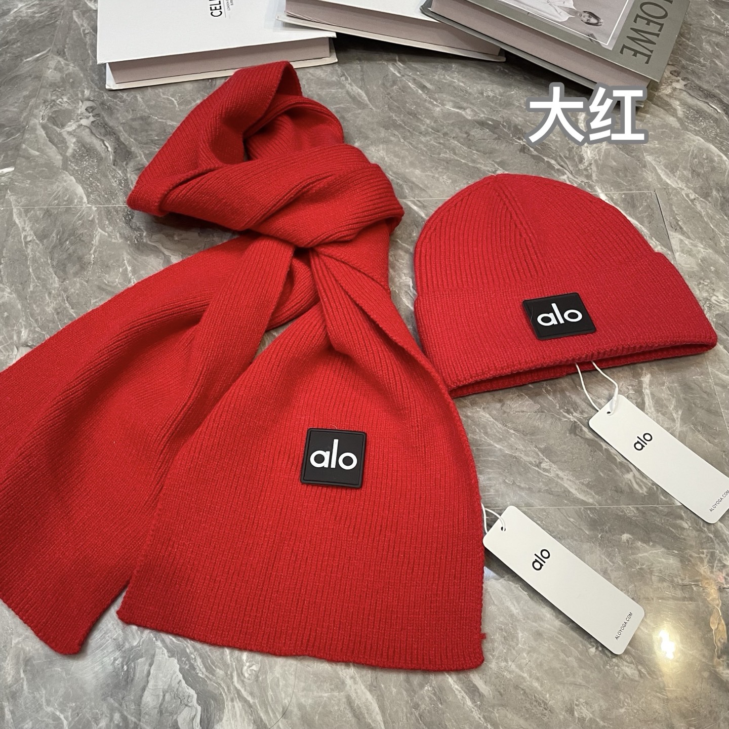 NO:602116,alo hat and scarf two-piece suit, suit, hats19860909alo帽子围巾两件套套装,套装,hats,accessory