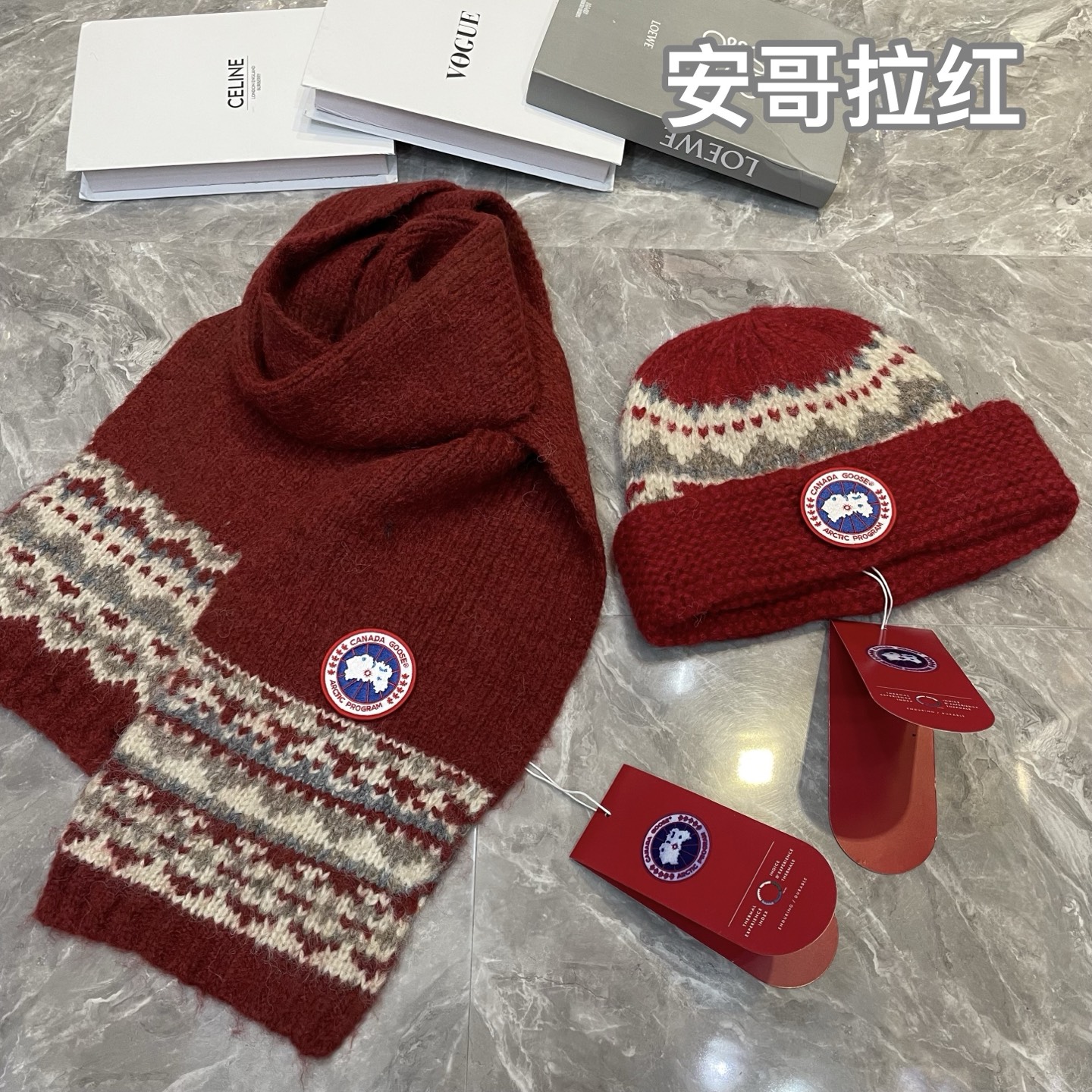 NO:602084,Canada Goose hat girdle is a two-piece suit, suit, hats19860909加拿大鹅帽子围是两件套套装套装,套装,hats,accessory