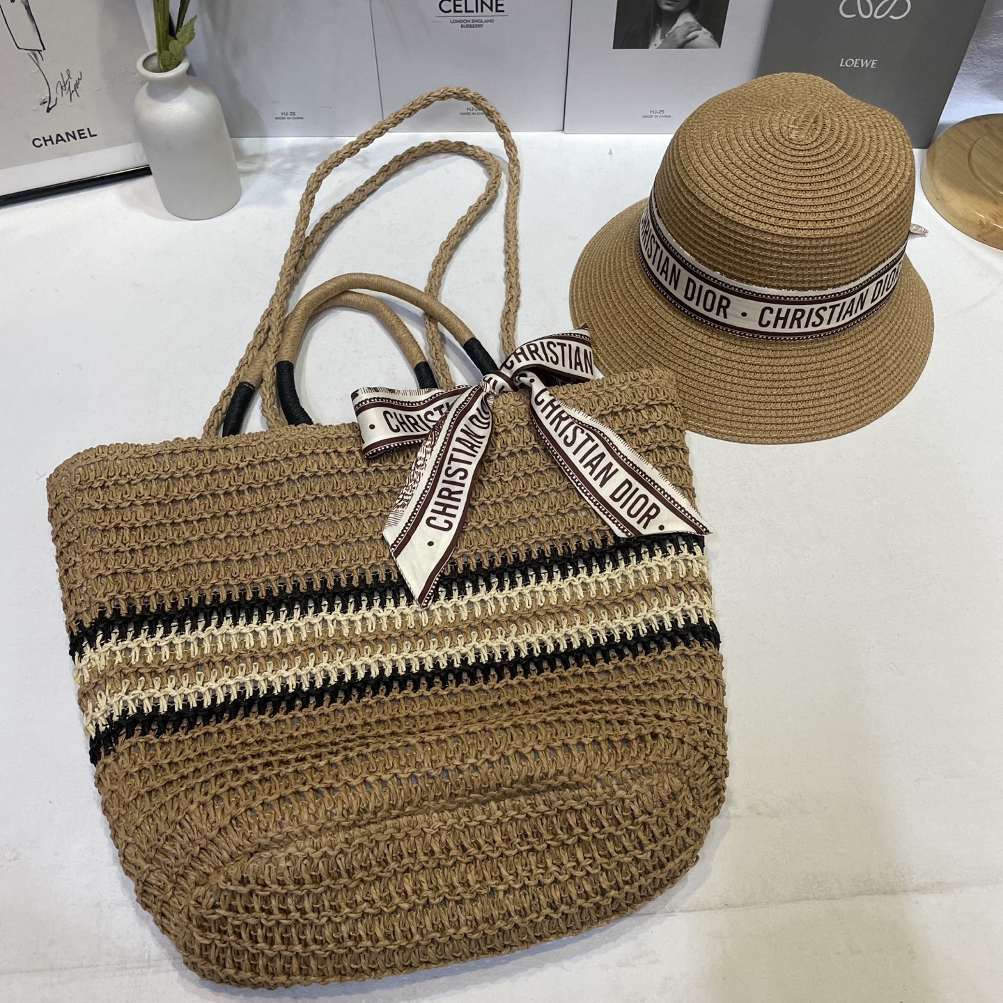 Dior 新款包包帽子两件套