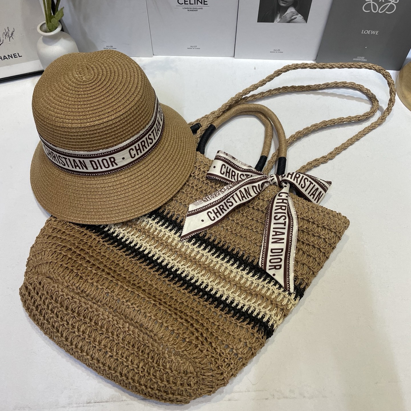 Dior 新款包包帽子两件套