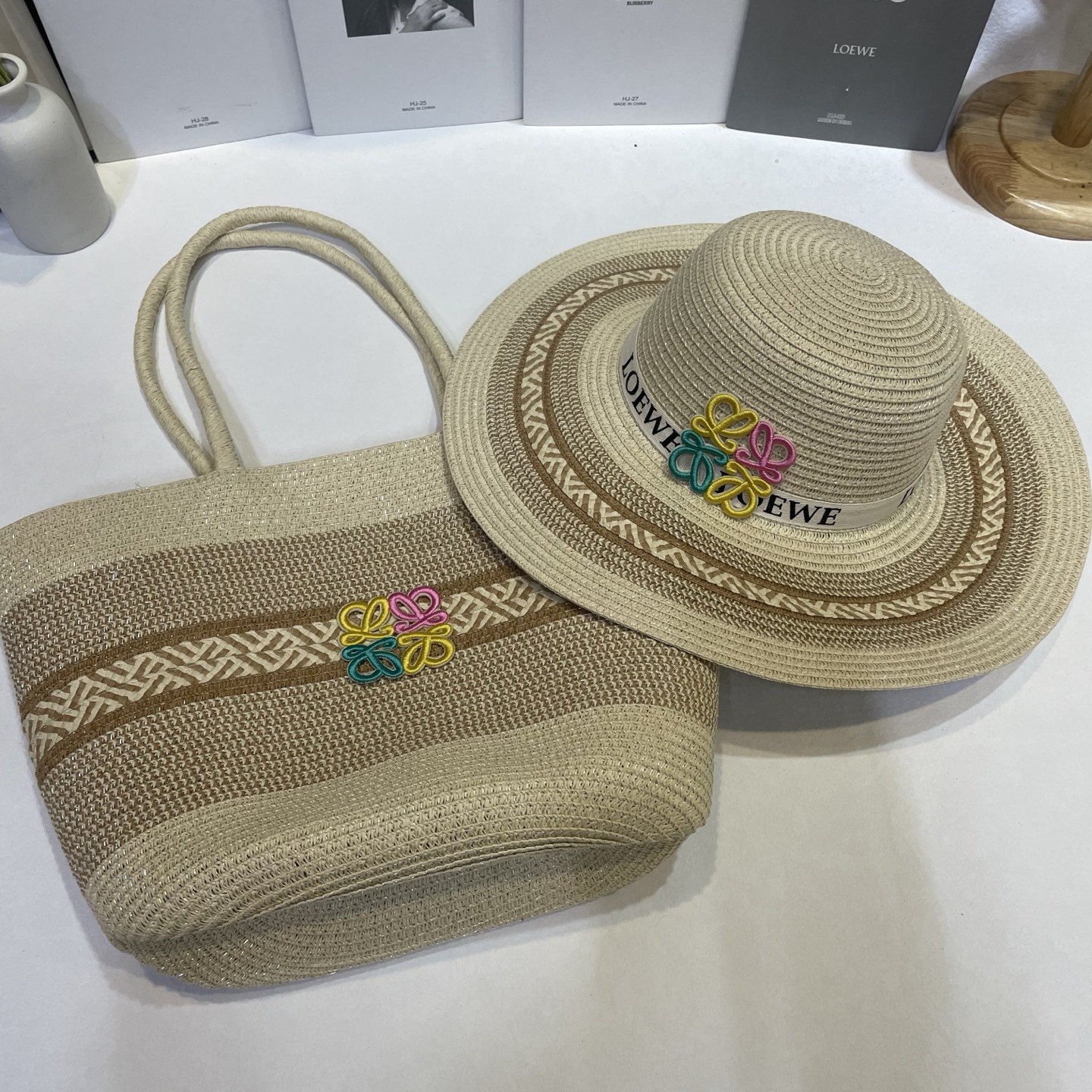 Loewe 包沙滩 大沿帽套装 ‼ ‼