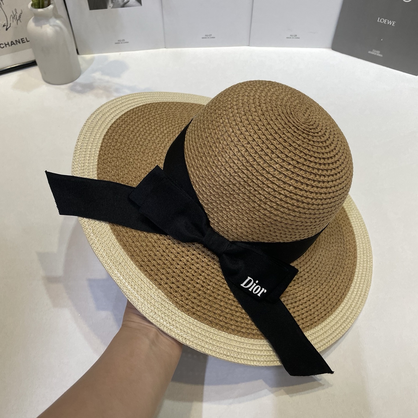 Dior 出游 遮阳神器