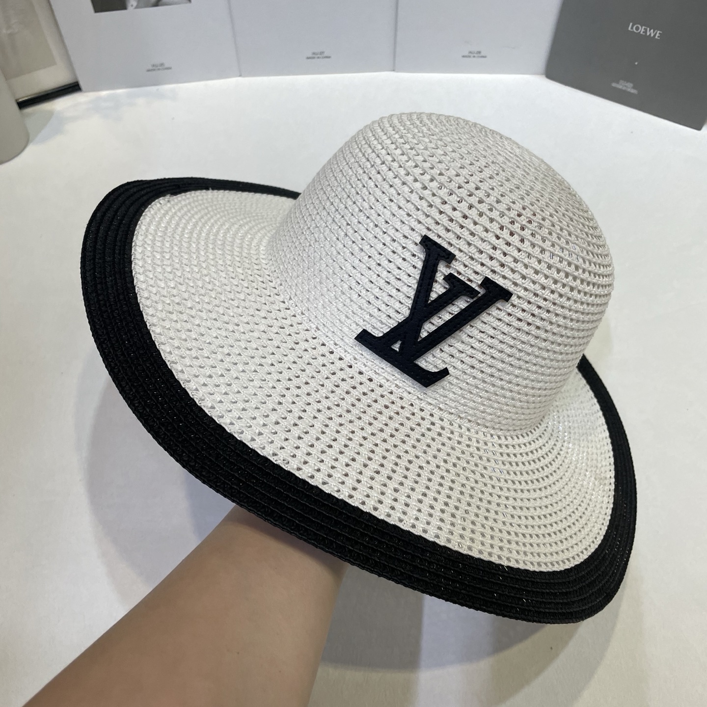 Louis Vuitton 出游 遮阳神器