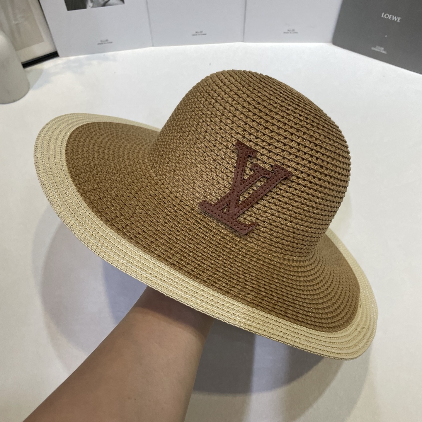 Louis Vuitton 出游 遮阳神器
