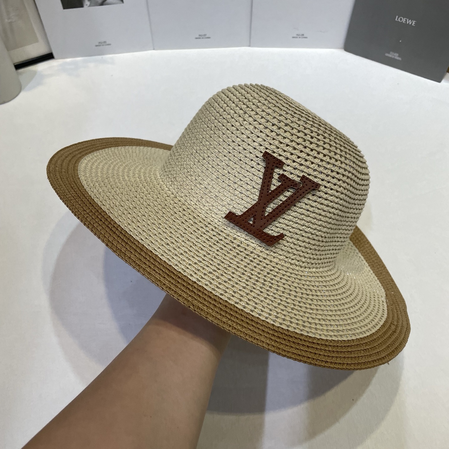Louis Vuitton 出游 遮阳神器