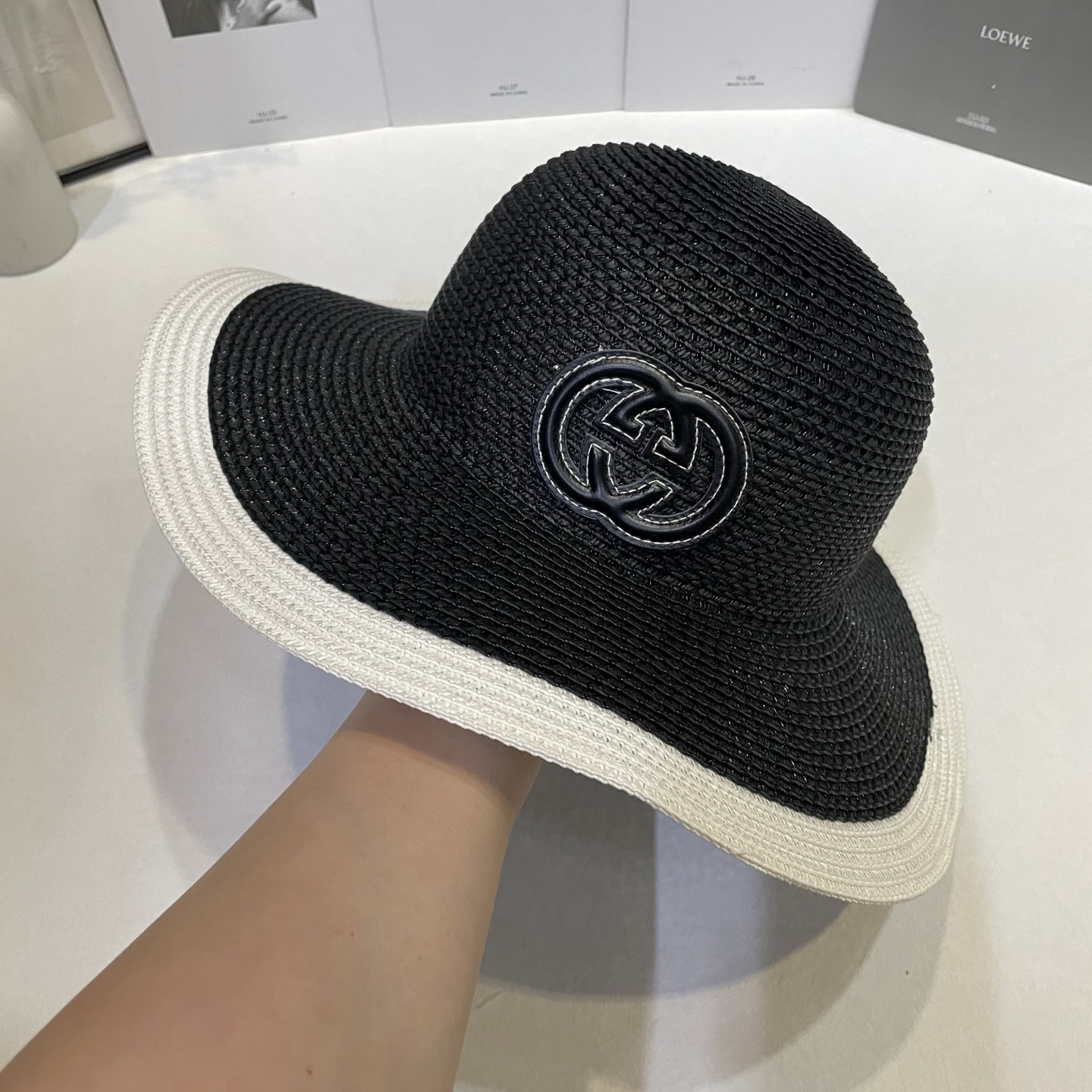 Gucci 出游 遮阳神器