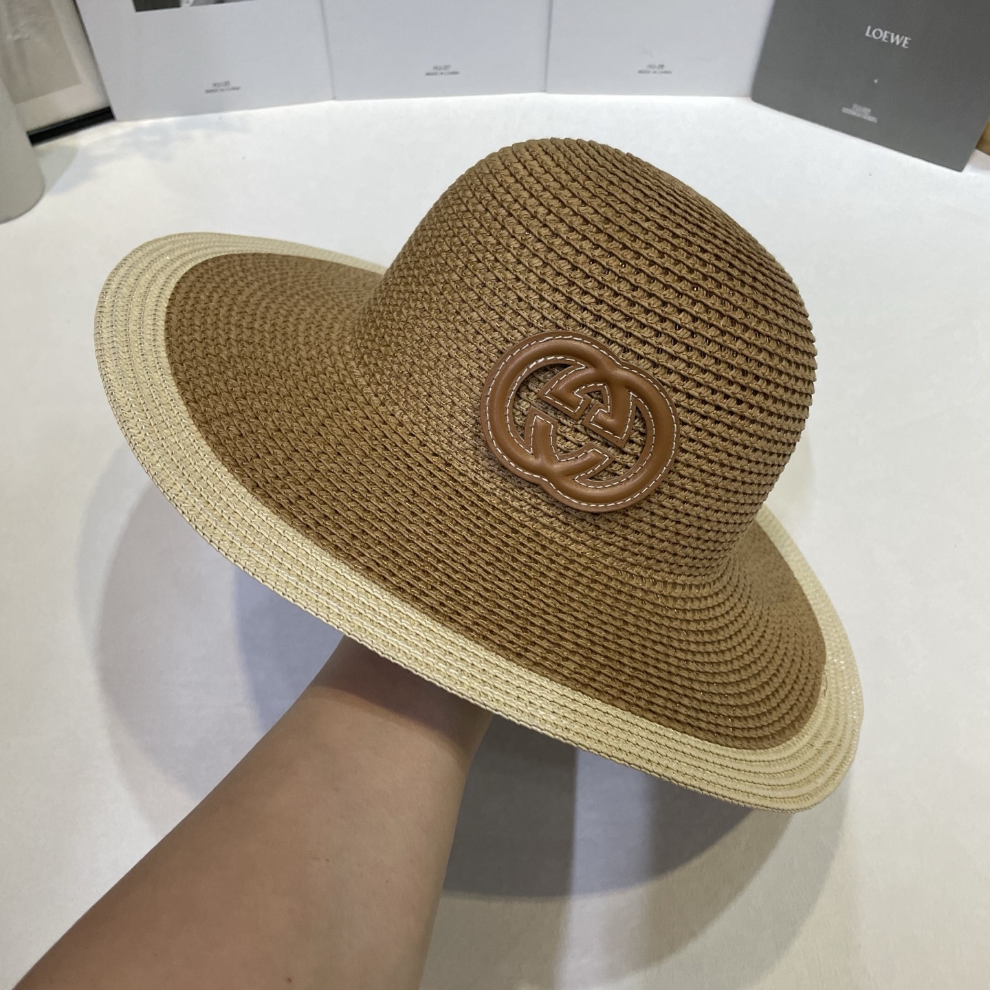 Gucci 出游 遮阳神器