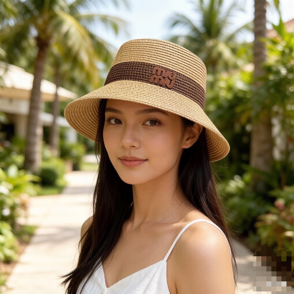 Miu Miu 新款拼色草帽