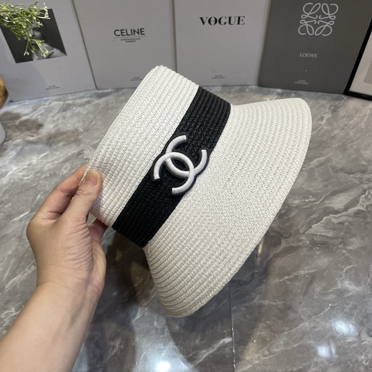 Chanel 新款拼色草帽