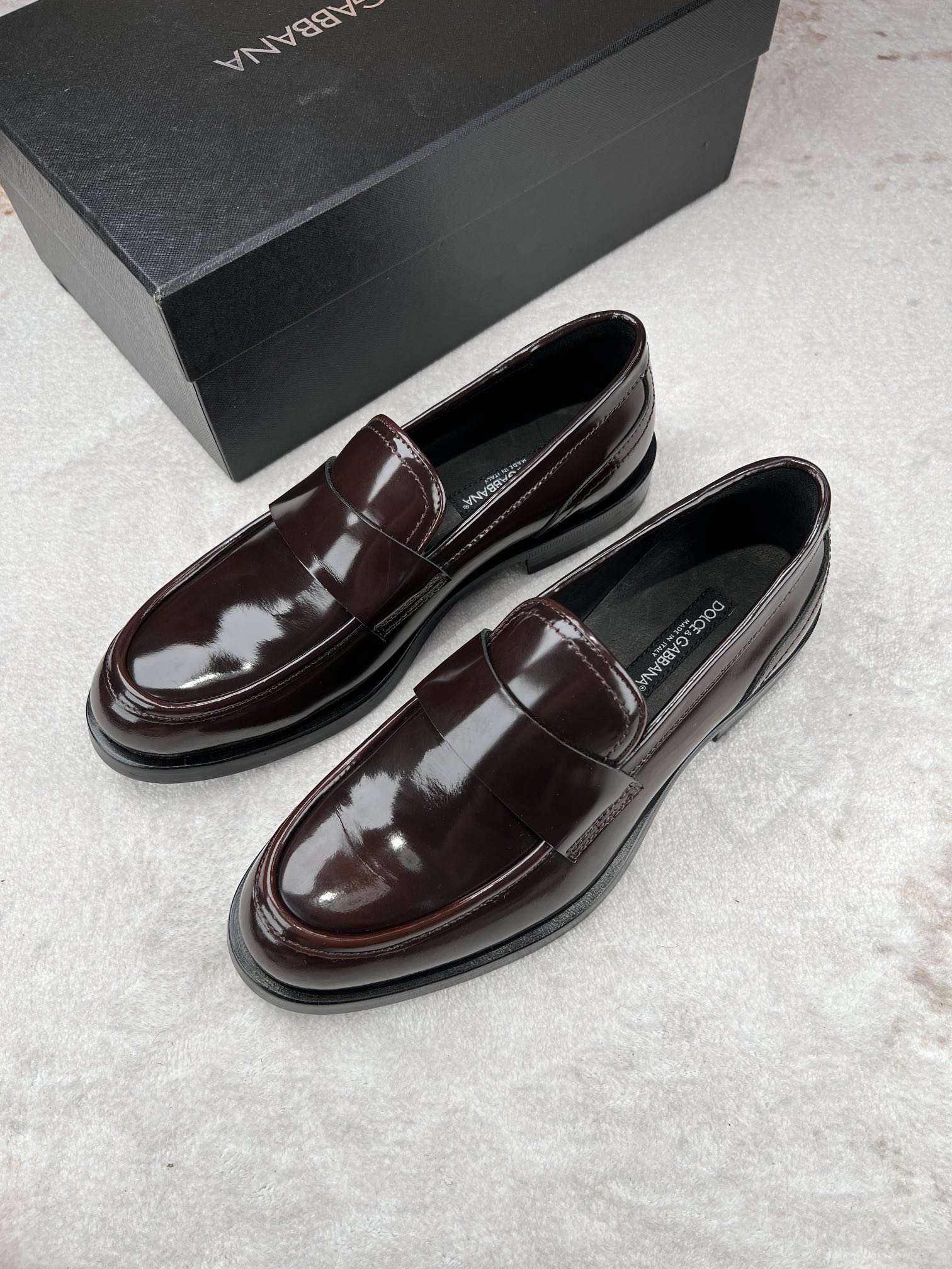 D&G Dolce & Gabbana cuero brillante de negocios zapatos casuales de los hombres Lefebvre zapatos, el