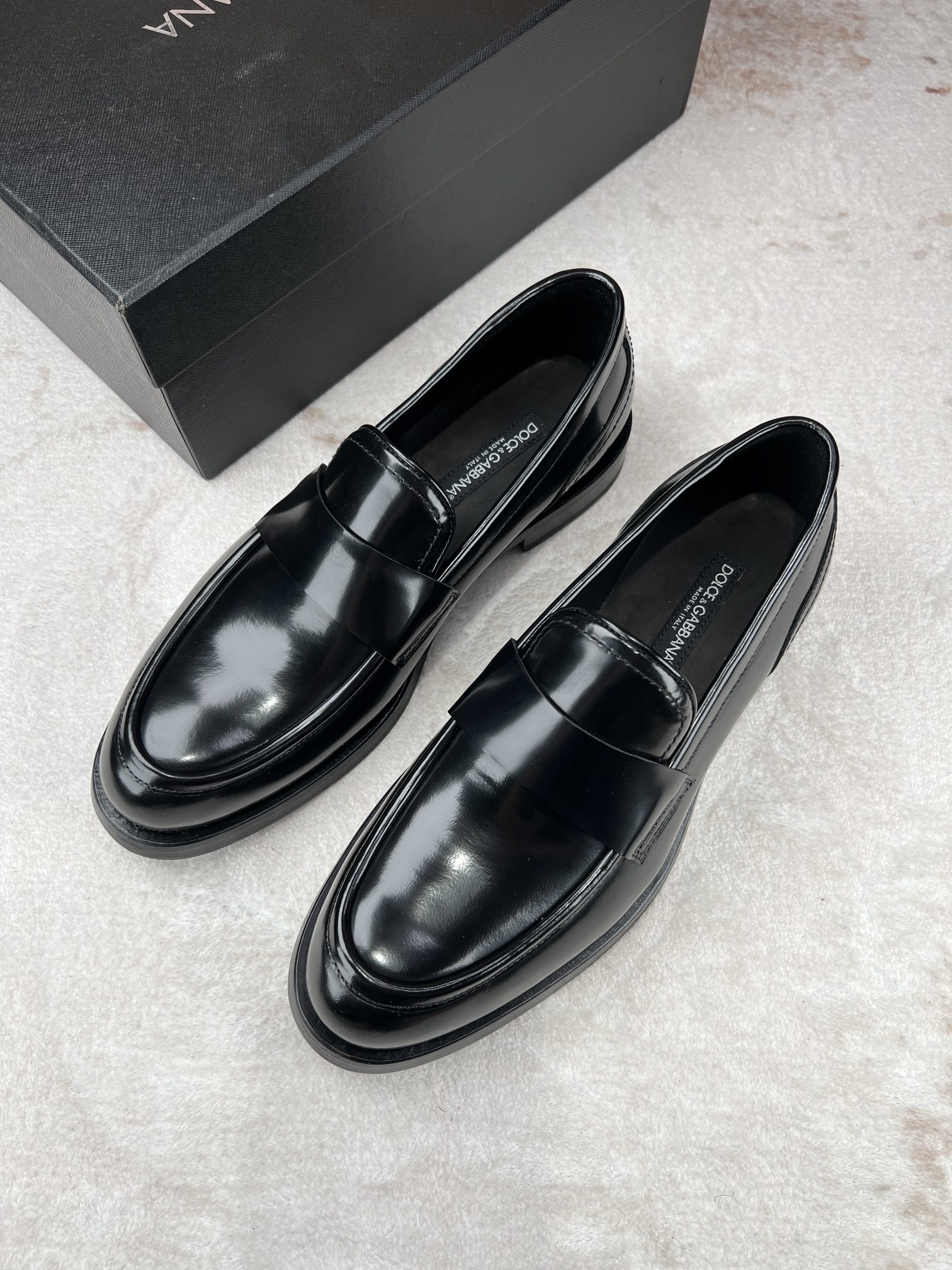 D&G Dolce & Gabbana cuero brillante de negocios zapatos casuales de los hombres Lefebvre zapatos, el