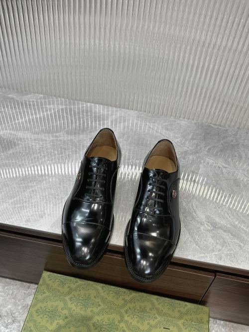 Elegant Leather Oxford Dress Shoes for Men, Classic Lace-up Style 1 Elegant Leather Oxford Dress Shoes for Men, Classic Lace-up Style