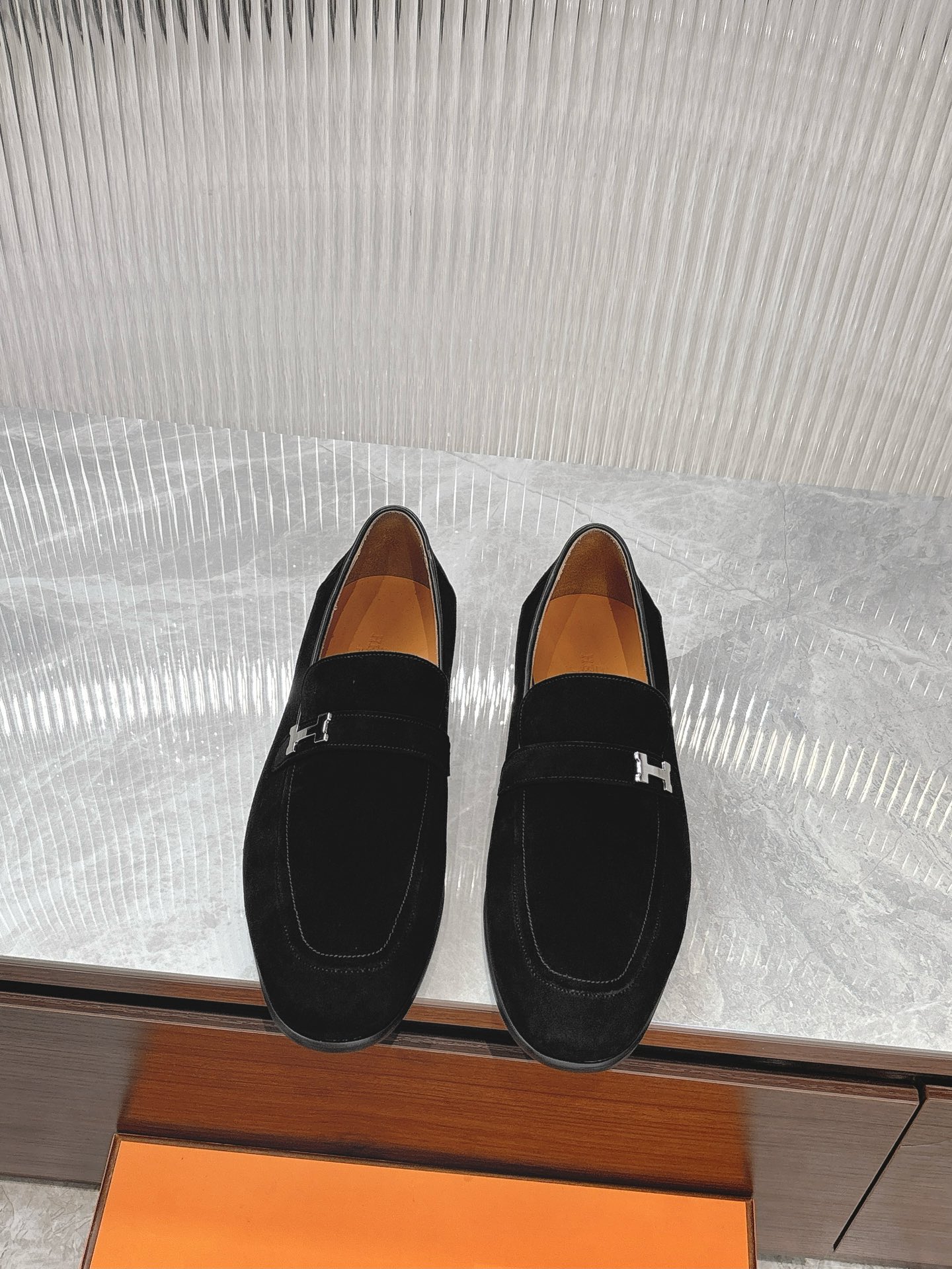 Elegant Men's Loafers by Hermès - Premium Leather, Durable & Comfortable 2 i1727647771 7269 6