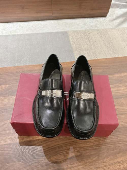 Salvatore Ferragamo Men's Leather Loafers with Silver-Tone Hardware