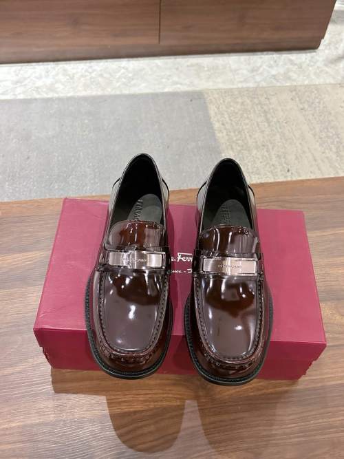 Ferragamo Men's Leather Loafers with Buckle Accent - Stylish & Comfortable 1 Ferragamo Men's Leather Loafers with Buckle Accent - Stylish & Comfortable