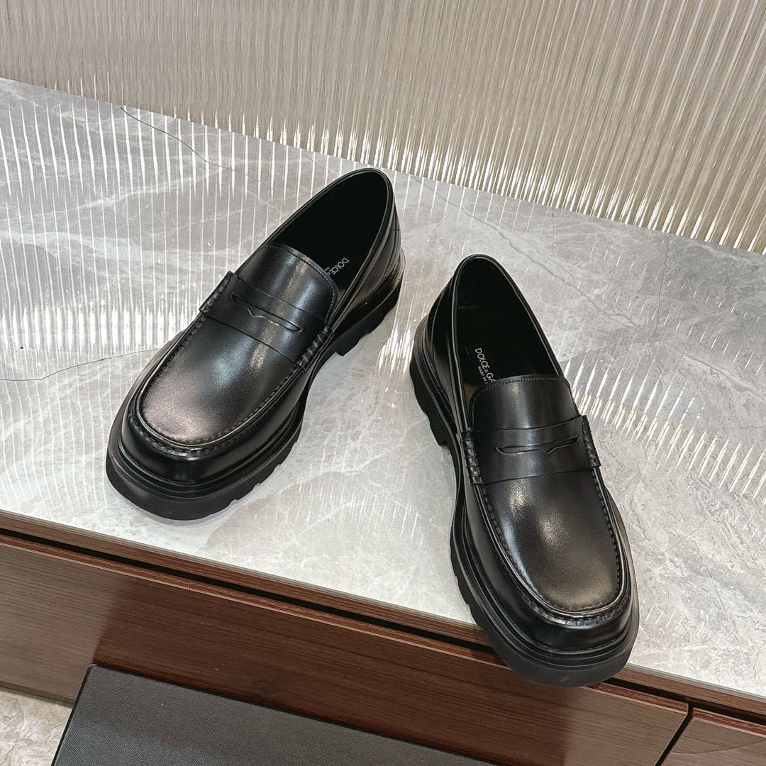 Dolce&Gabbana Men's Leather Loafers - Classic Style, Modern Comfort 3 i1735850438145 6999 0 1
