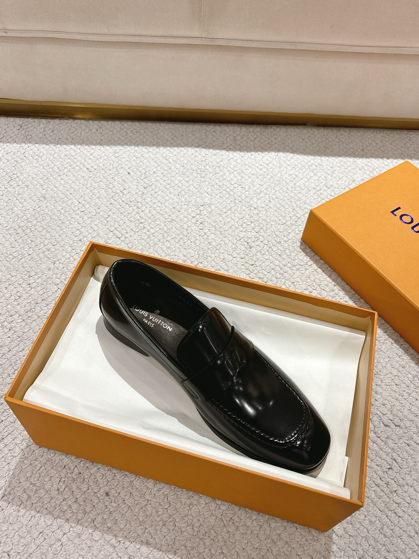 Louis Vuitton Glove Leather Loafers - Classic Style, Durable & Comfortable 8 i1745522937225 8872 0 6