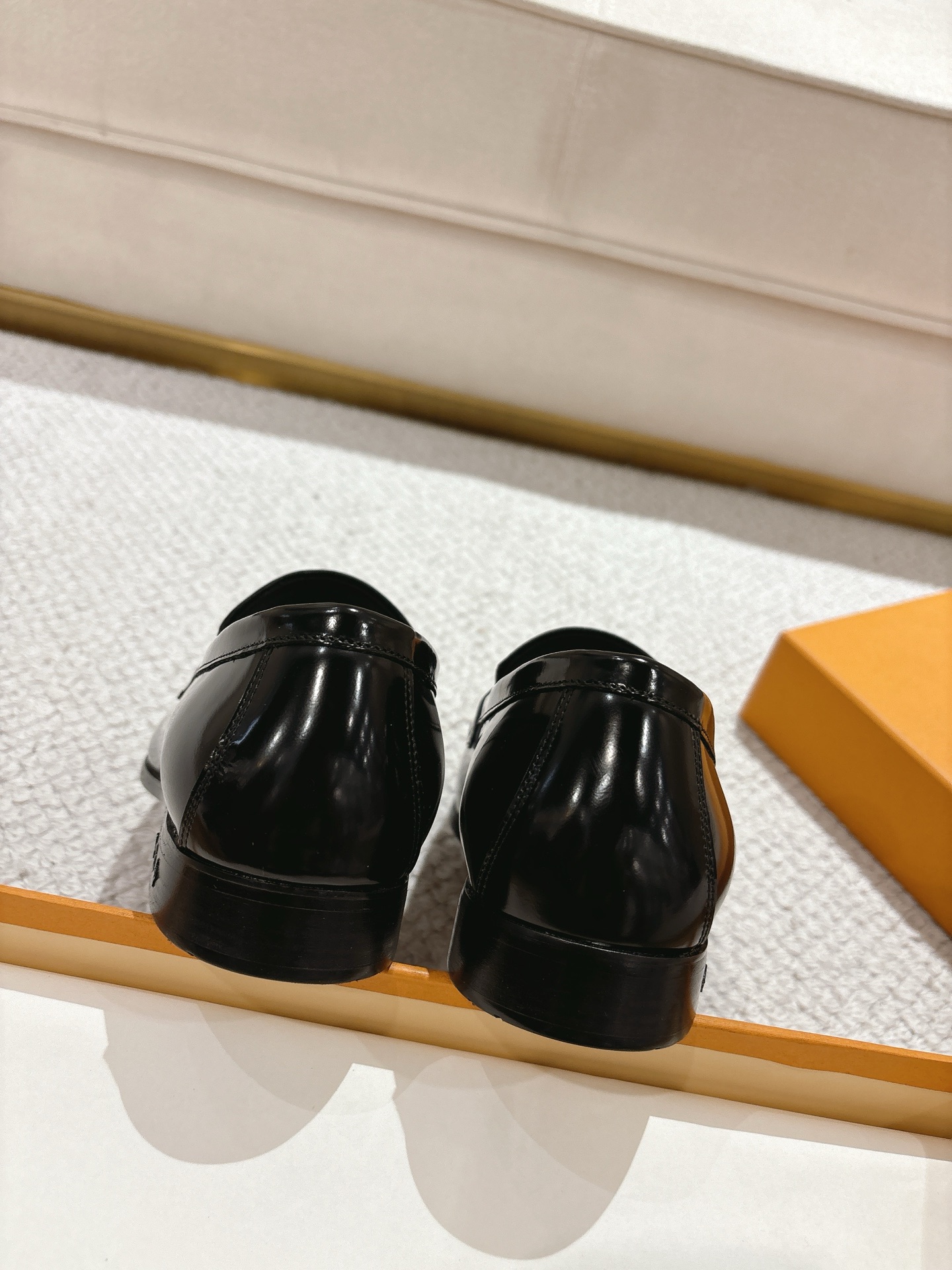 Louis Vuitton Glove Leather Loafers - Classic Style, Durable & Comfortable 10 i1745522937261 2653 0 8