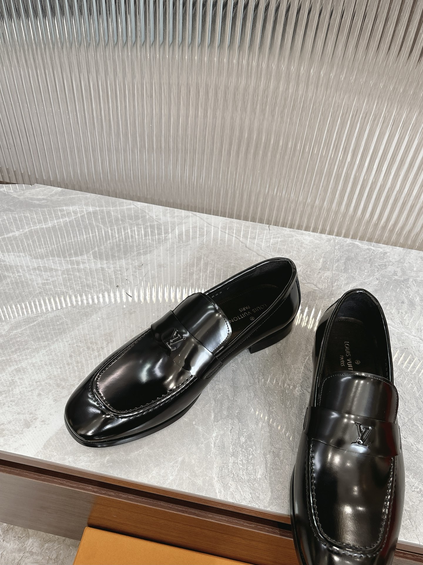 Louis Vuitton Men's Classic Square Toe Leather Loafers - Formal Dress Shoes 5 i1745704159092 1663 0 3