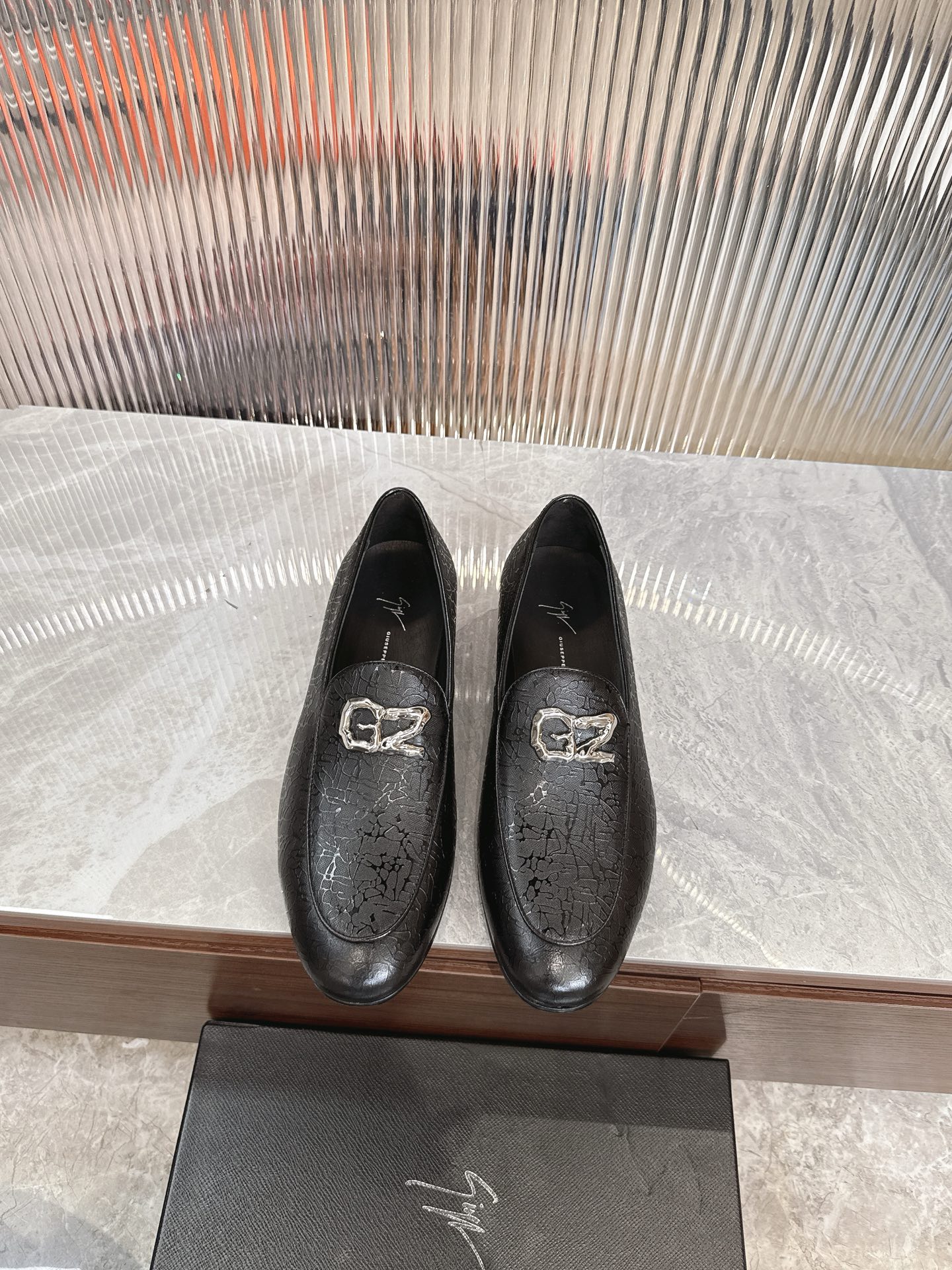 Giuseppe Zanotti Men's Classic Leather Loafers with Silver-tone Logo 2 i1747795960012 1946 0 0