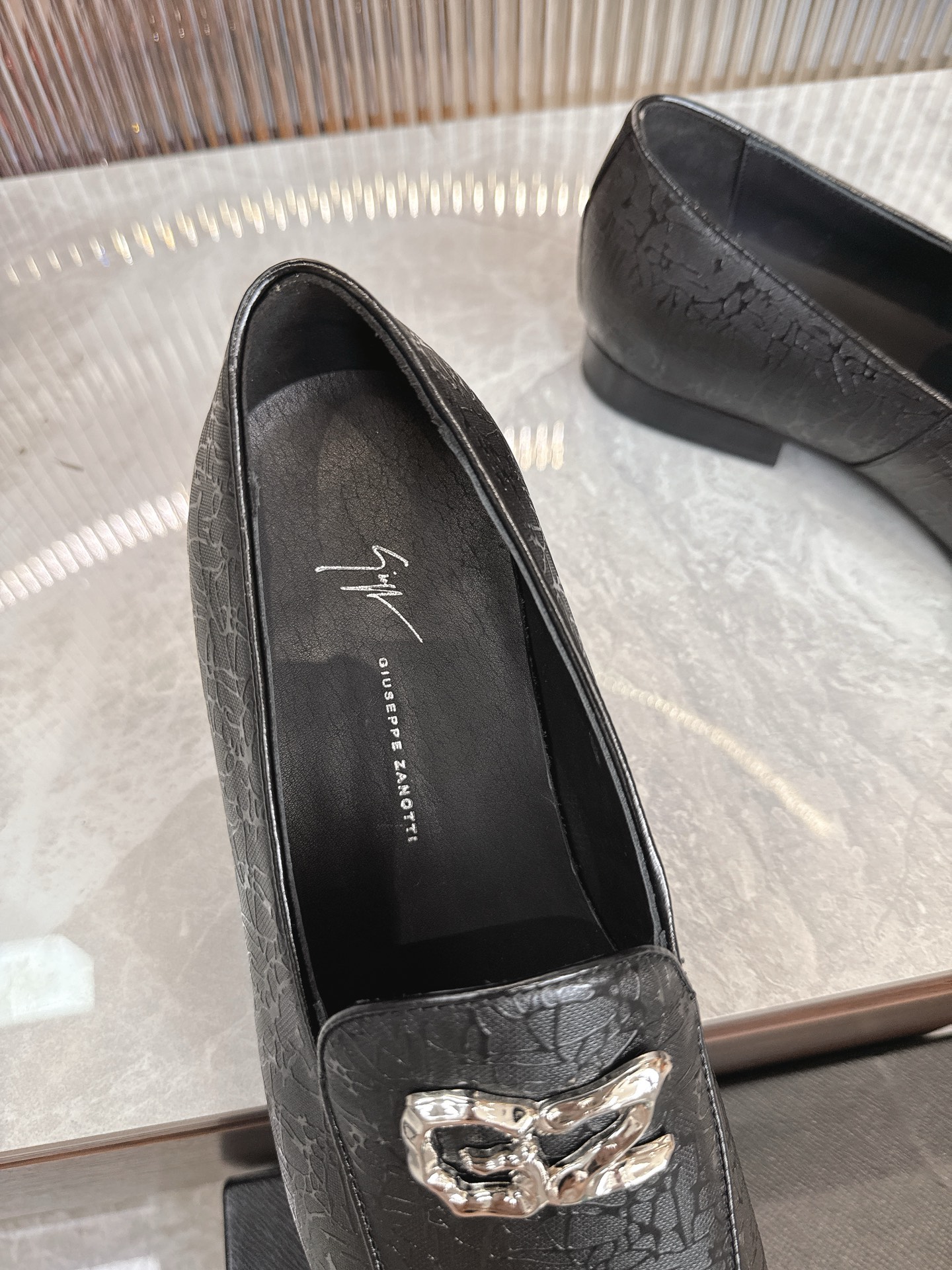 Giuseppe Zanotti Men's Classic Leather Loafers with Silver-tone Logo 7 i1747795960019 1057 0 5