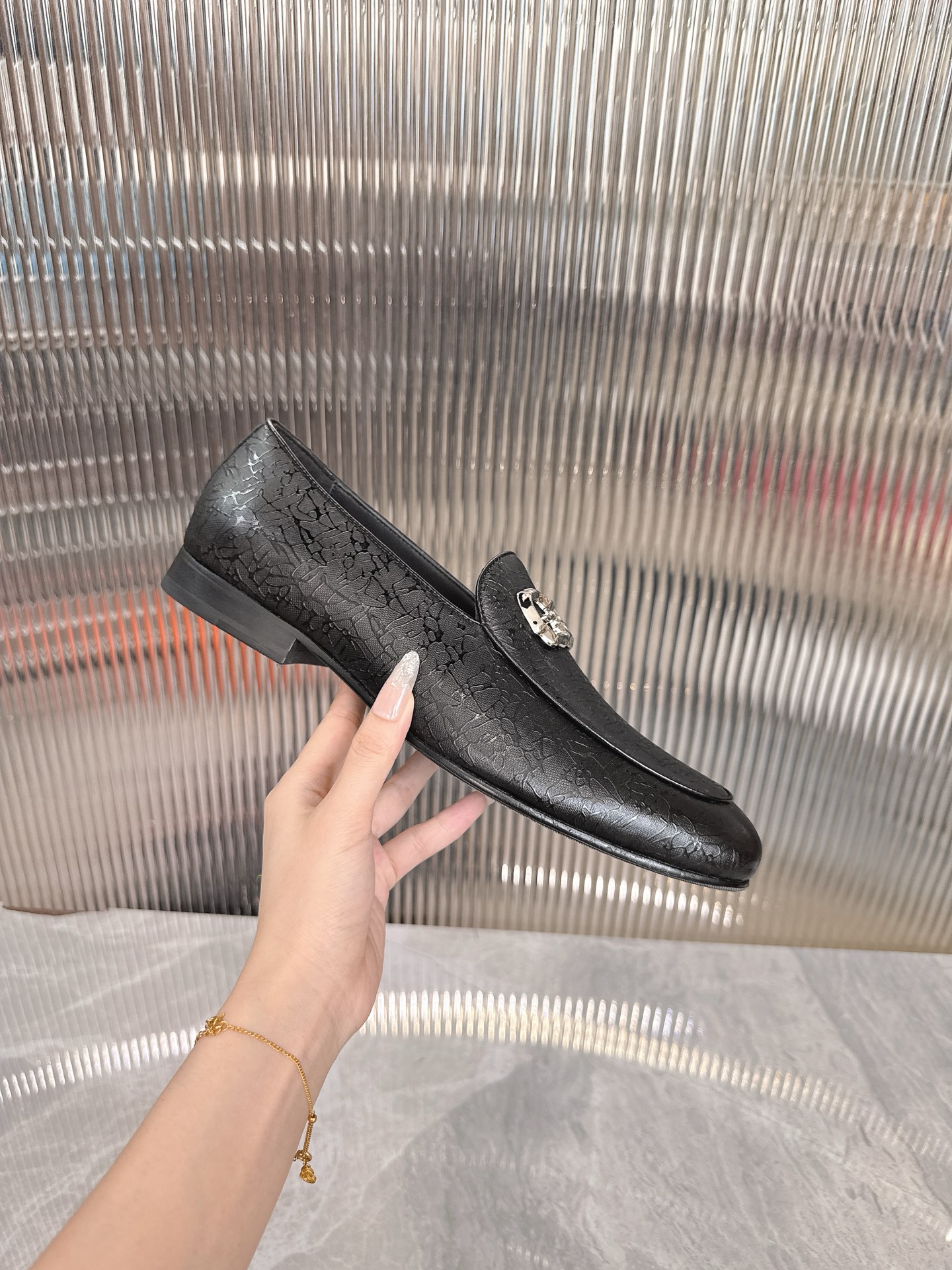 Giuseppe Zanotti Men's Classic Leather Loafers with Silver-tone Logo 6 i1747795960840 5748 0 4