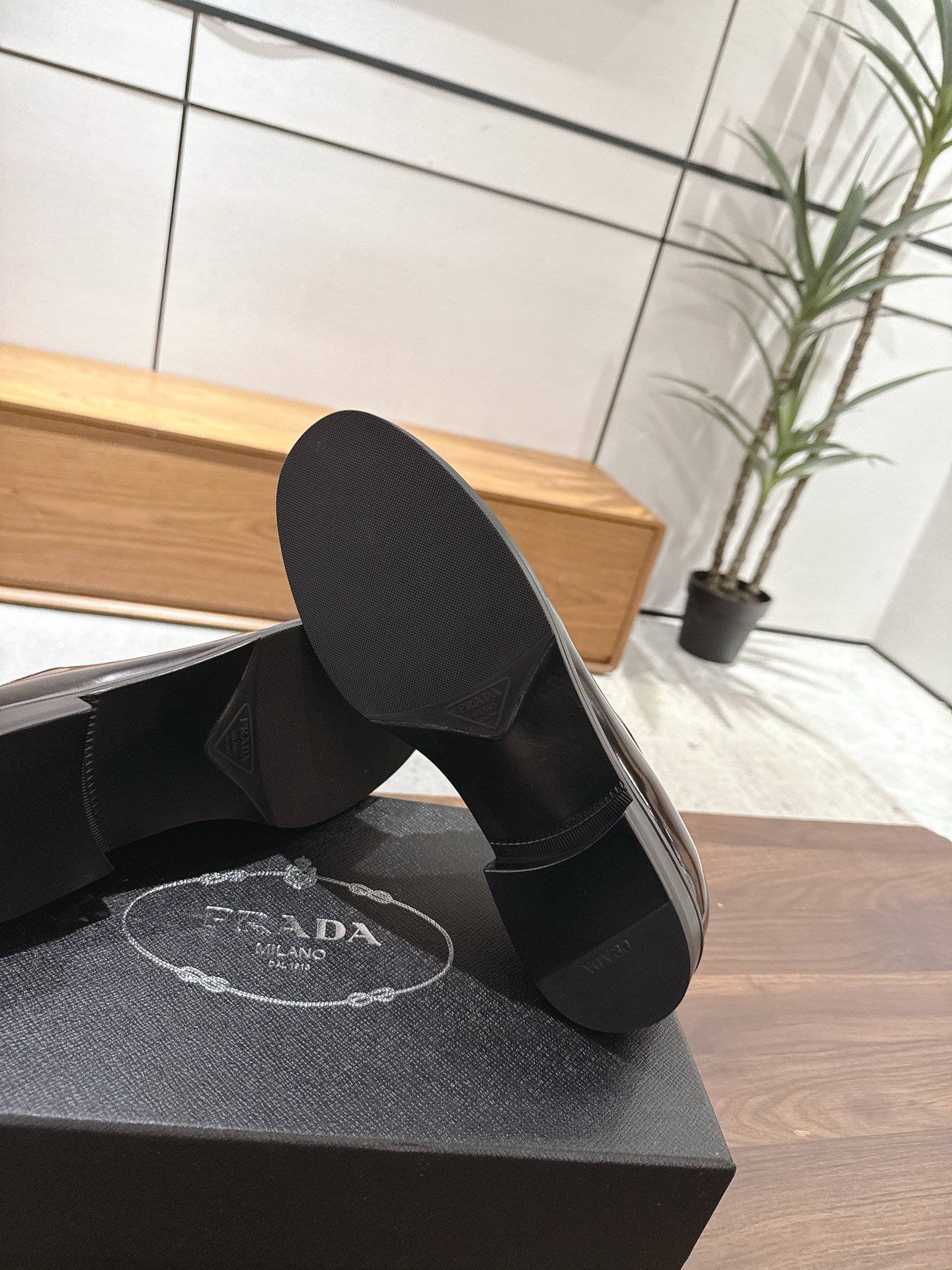 Prada Men's Leather Oxford Shoes - Premium Quality & Classic Design 10 i1753044860682 1363 0 7