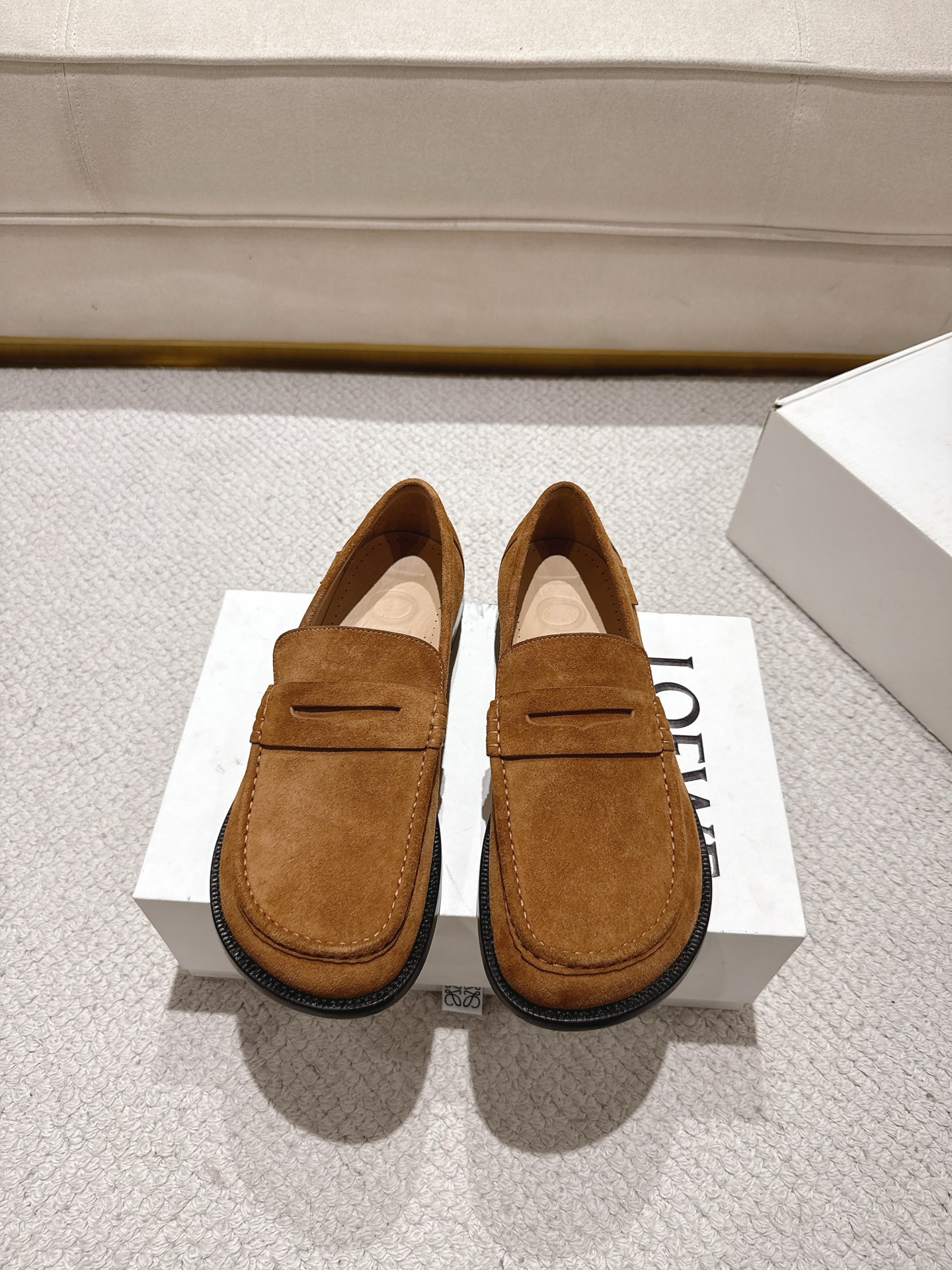 Loewe Zapatos Casuales de Cuero para Hombre - Elegancia y Comodidad
