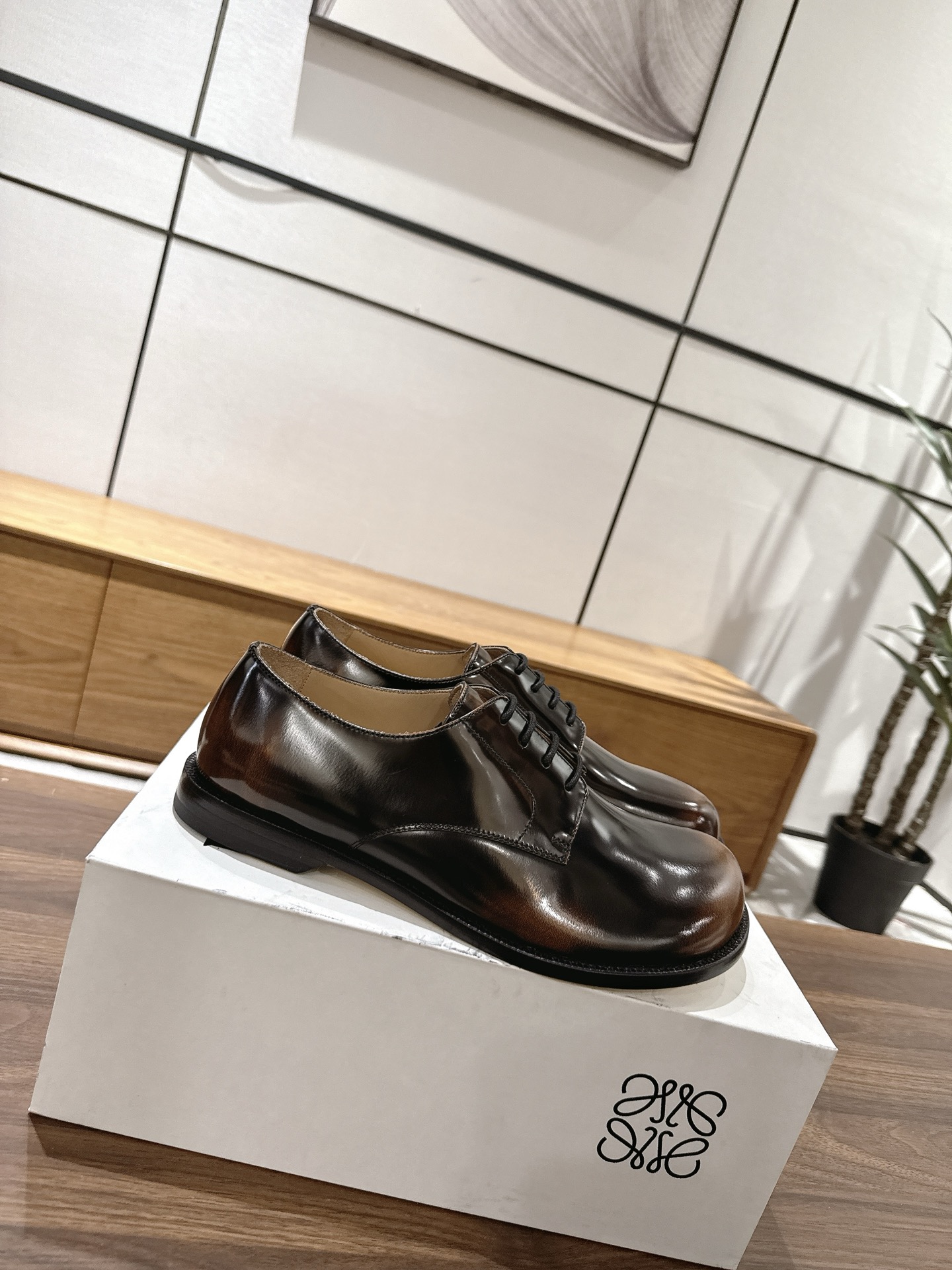 Loewe Premium Leather Oxford Shoes - Stylish & Comfortable Men's Footwear 3 i1754776769752 8171 0 1