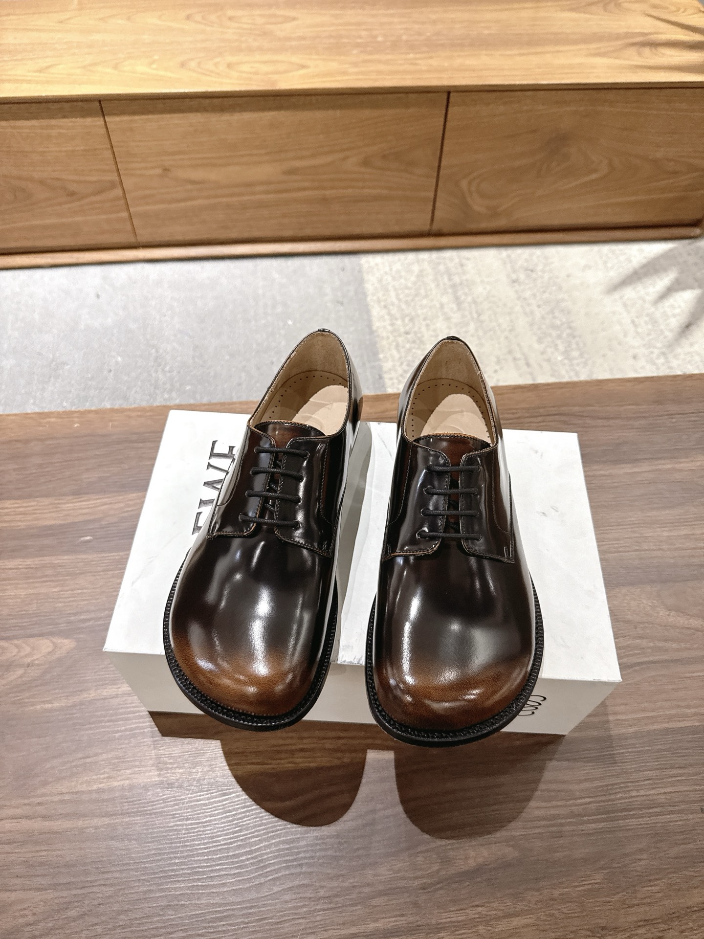 Loewe Premium Leather Oxford Shoes - Stylish & Comfortable Men's Footwear 2 i1754776769988 154 0 0