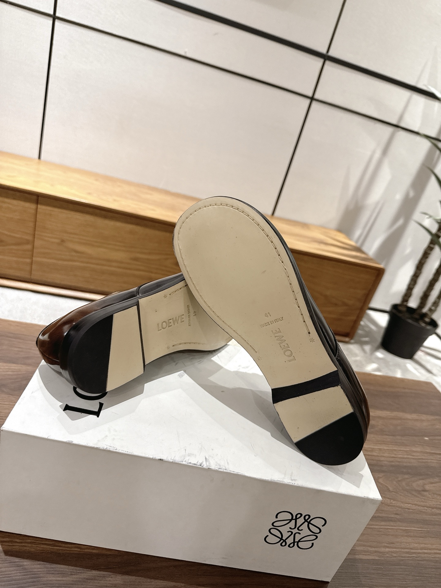 Loewe Premium Leather Oxford Shoes - Stylish & Comfortable Men's Footwear 10 i1754776771234 5096 0 7