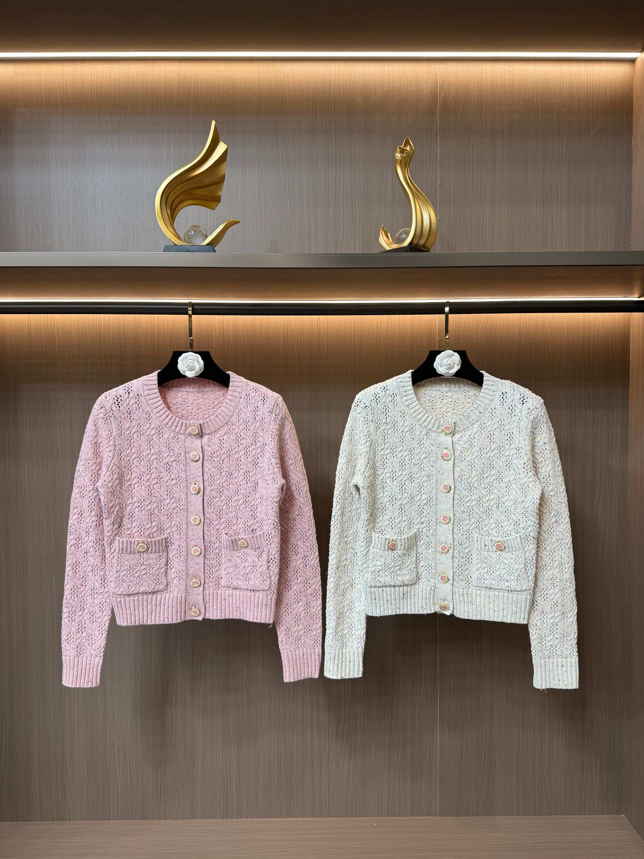 NO:517610,a Chanel Chanel women's knitted cardigan 25 new round neck color sweater jacket S-XL size, chanel, chanel, jackets & coats, sweaters, alexander wang19860909a Chanel香奈儿女士针织开衫25新款圆领彩色毛衣外套S-XL码,,chanel,chanel,jackets & coats,sweaters,alexander wang,Women's clothing