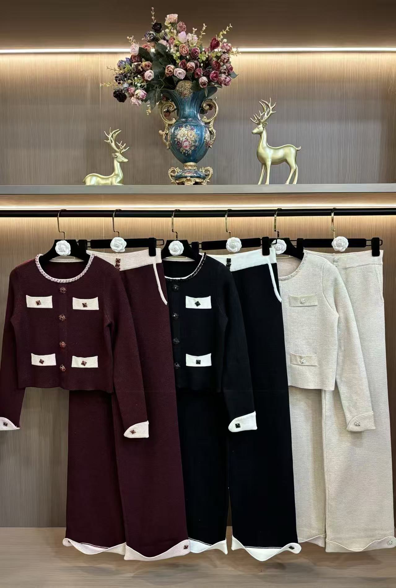 NO:610068,Designer 2025 autumn and winter temperament beaded collar knitted top + trousers two-piece suit S-XL,,alexander wang19860909设计师款2025秋冬气质千金风订珠领针织上衣+长裤两件套装S-XL码,,alexander wang,Women's clothing