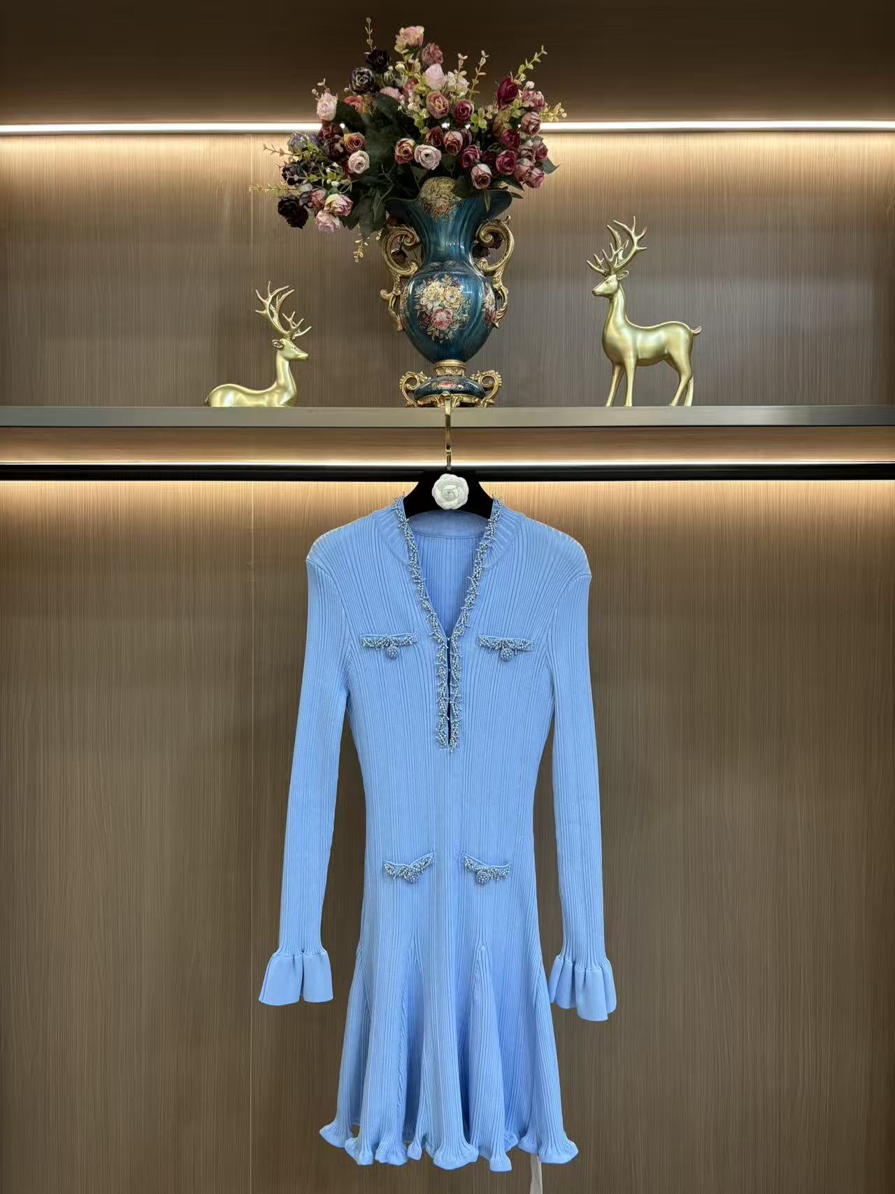 NO:758991,self-portrait 2026 early spring new mist blue new Chinese style beaded knitted dress short skirt S-XL size,,skirts,19860909self-portrait 2026早春新款薄雾蓝新中式珠饰针织连衣裙短裙S-XL码,,skirts,,Women's clothing