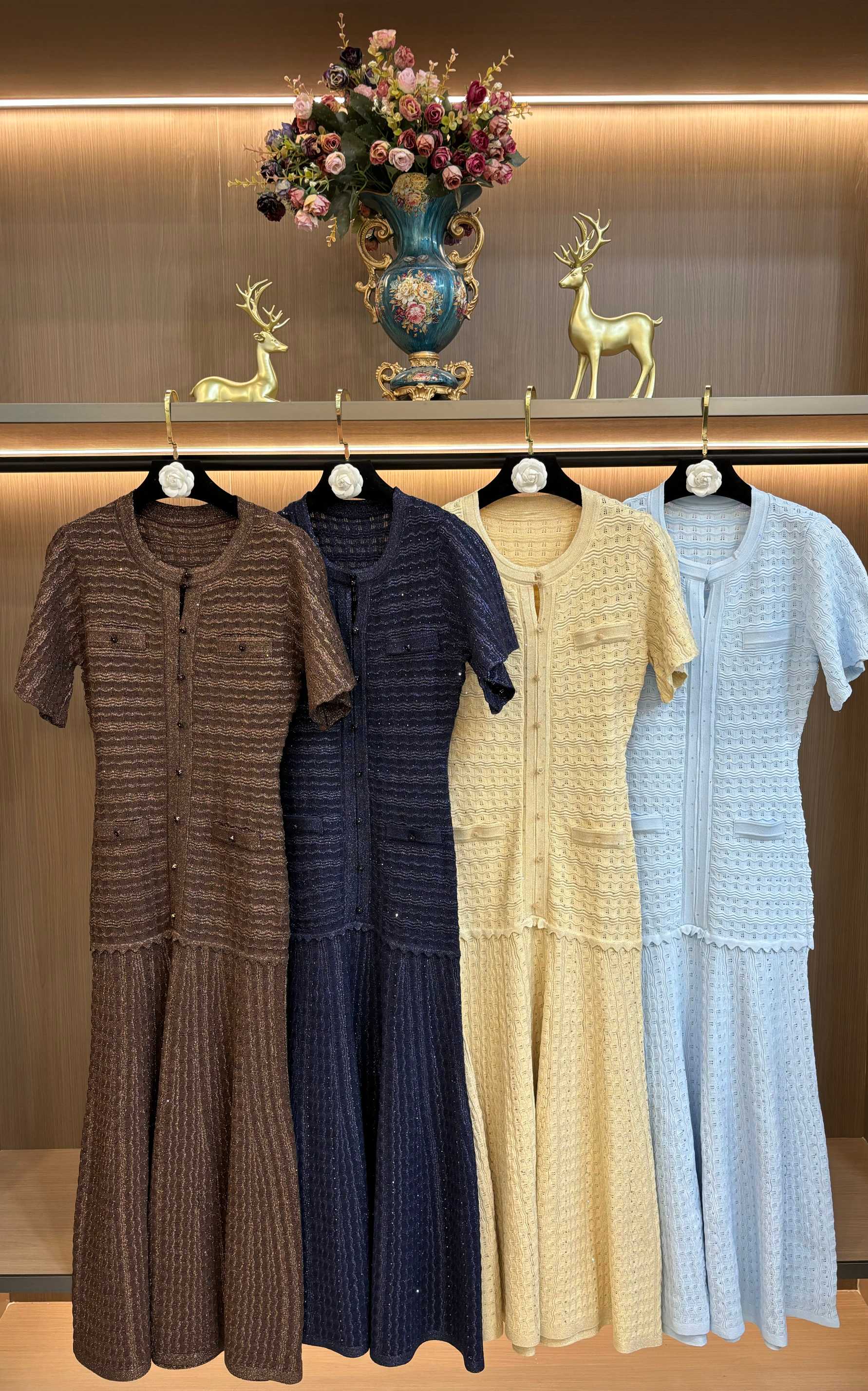 NO:761940,SANDRO2026 Spring New Women's French Fashion Puff Sleeve Multi-Pocket Long Waist Round Neck Dress,,skirts,19860909SANDRO2026春季新款女装法式时尚泡泡袖多口袋长款收腰圆领连衣裙,,skirts,,Women's clothing