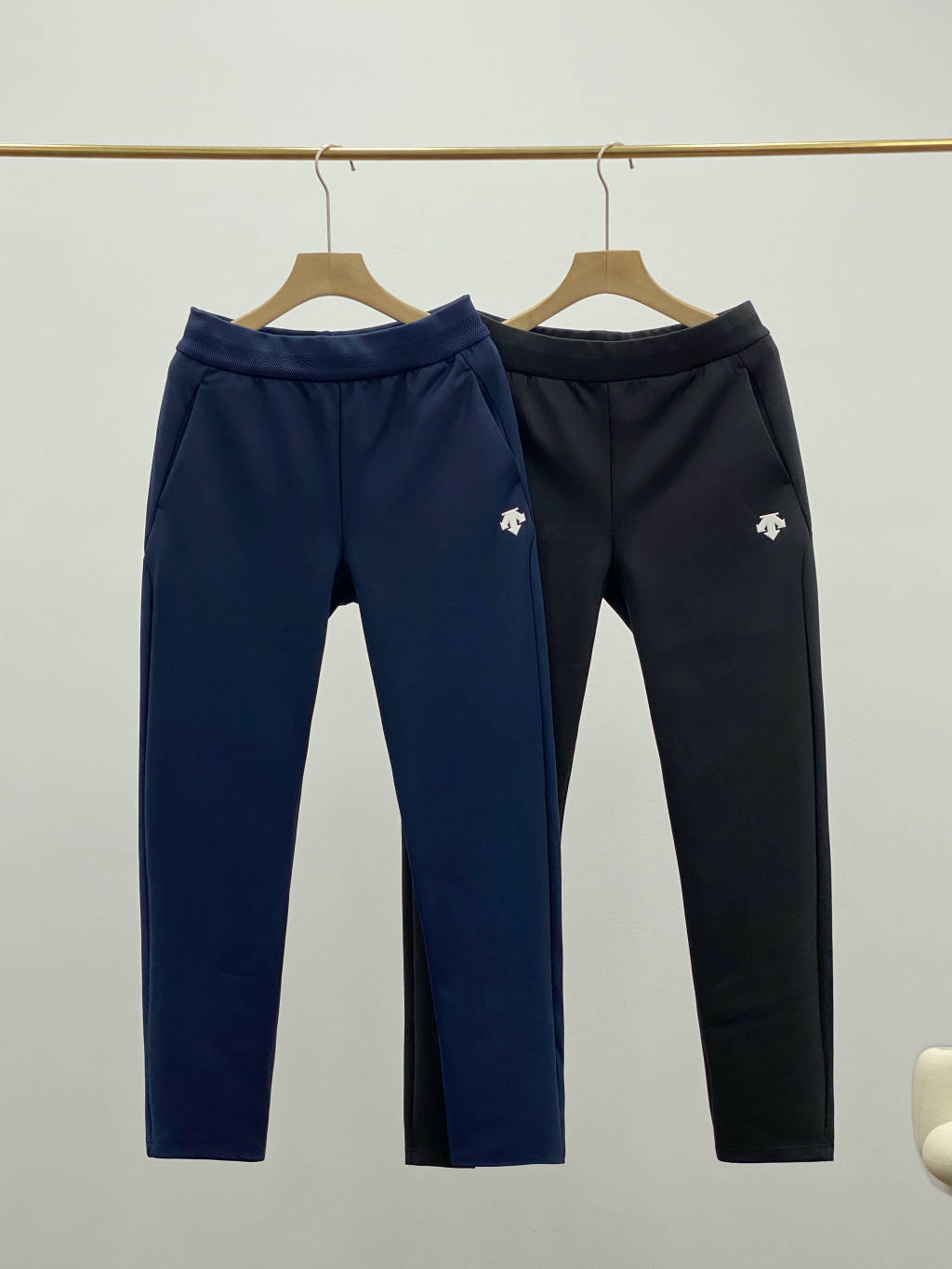 Descente Men's Running Pants Water-Repellent Fleece-Lined Athletic Bottoms