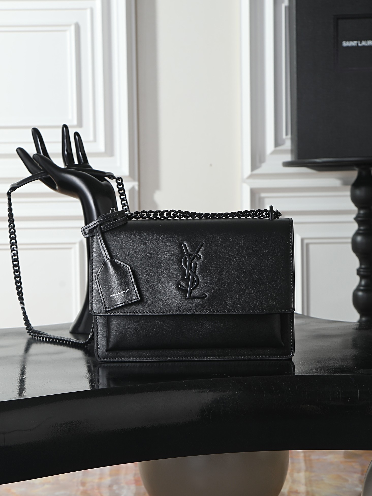 NO:773284,Black toothpick pattern with black buckle · sunset 22cm_ Invincible classic sunset bag!  The popularity has not diminished even after such a long time, which shows that it is very popular among people!  High-quality cowhide imported from Italy, ZP molding hardware, pursuing every detail, striving to be infinitely close to genuine products, high quality but not high price, it is better to act now if you are interested!  Size 22x8x16 Model 442906, saint laurent, saint laurent, cowhide19860909黑色牙签纹配黑扣· sunset 22cm_ 无敌经典款sunset日落包！出了这么长时间热度依然不减,可见它受人喜欢的程度非同一般！高品质意大利进口牛皮,zp开模五金,追求每一个每一个细节,力求无穷大的接近正品,高品质却不高价,心动不如马上行动！ 尺寸22x8x16 型号442906,圣罗兰,saint laurent,cowhide,Bag