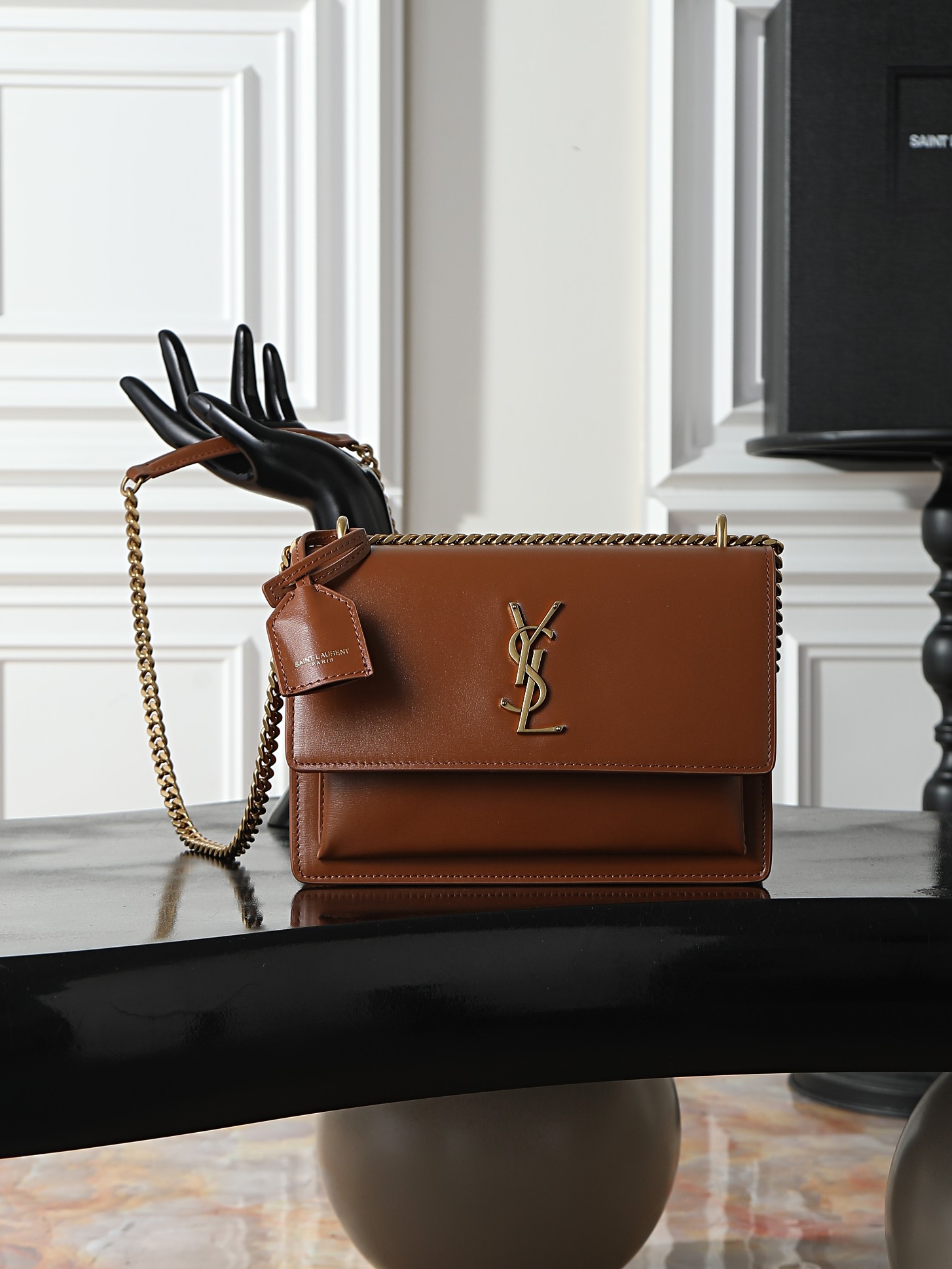 NO:773270,Caramel color toothpick pattern with gold buckle · sunset 22cm_ Invincible classic sunset bag!  The popularity has not diminished even after such a long time, which shows that it is very popular among people!  High-quality cowhide imported from Italy, ZP molding hardware, pursuing every detail, striving to be infinitely close to genuine products, high quality but not high price, it is better to act now if you are interested!  Size 22x8x16 Model 442906, saint laurent, saint laurent, cowhide19860909焦糖色牙签纹配金扣· sunset 22cm_ 无敌经典款sunset日落包！出了这么长时间热度依然不减,可见它受人喜欢的程度非同一般！高品质意大利进口牛皮,zp开模五金,追求每一个每一个细节,力求无穷大的接近正品,高品质却不高价,心动不如马上行动！ 尺寸22x8x16 型号442906,圣罗兰,saint laurent,cowhide,Bag