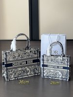 Dior Sale
 Handbags Tote Bags Embroidery