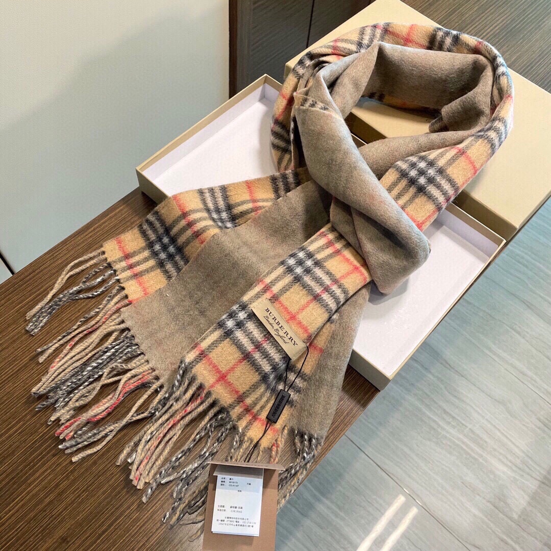 双面羊绒围巾BURBERRY!年度最新火爆围巾!顶级质量高端数码喷绘200*30cm双面围巾两面可用一条