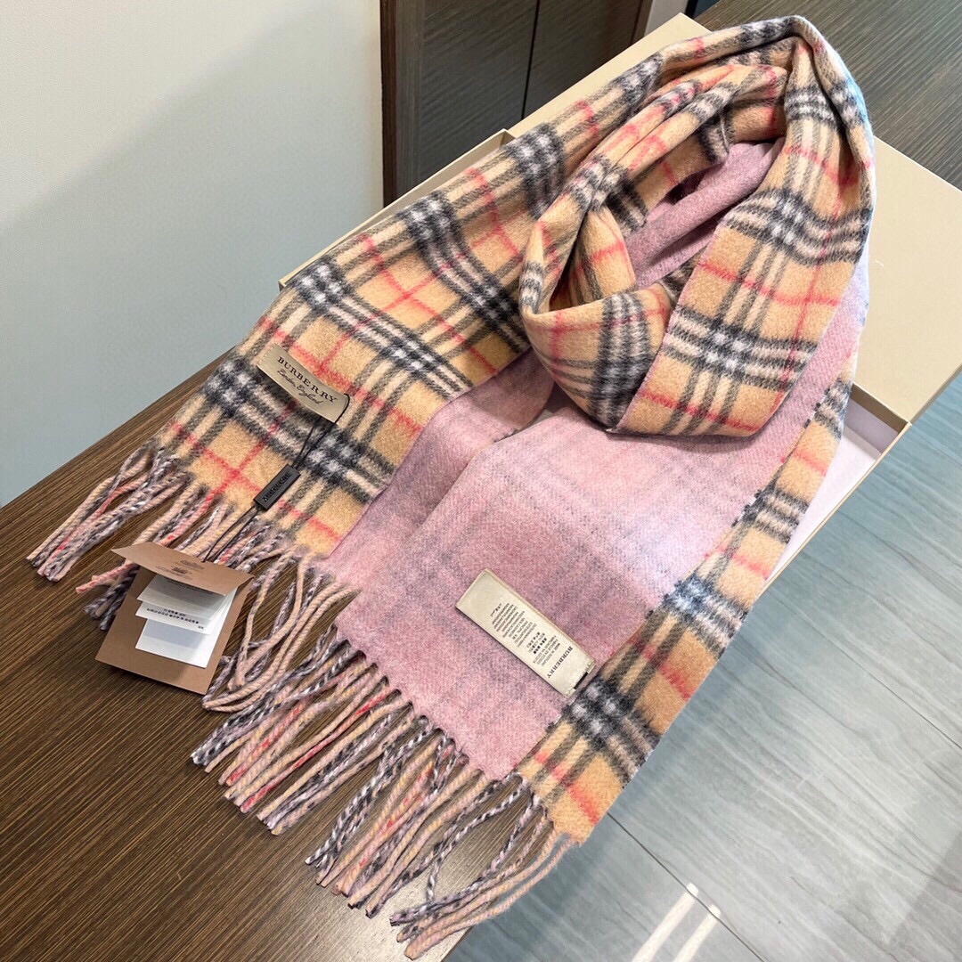 双面羊绒围巾BURBERRY!年度最新火爆围巾!顶级质量高端数码喷绘200*30cm双面围巾两面可用一条