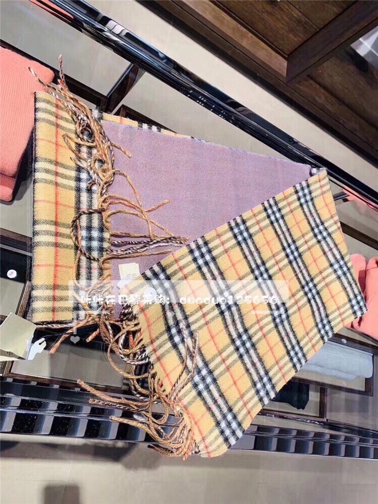 双面羊绒围巾BURBERRY!年度最新火爆围巾!顶级质量高端数码喷绘200*30cm双面围巾两面可用一条