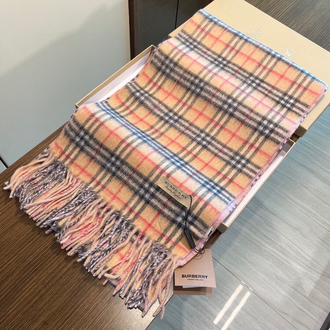 双面羊绒围巾BURBERRY!年度最新火爆围巾!顶级质量高端数码喷绘200*30cm双面围巾两面可用一条